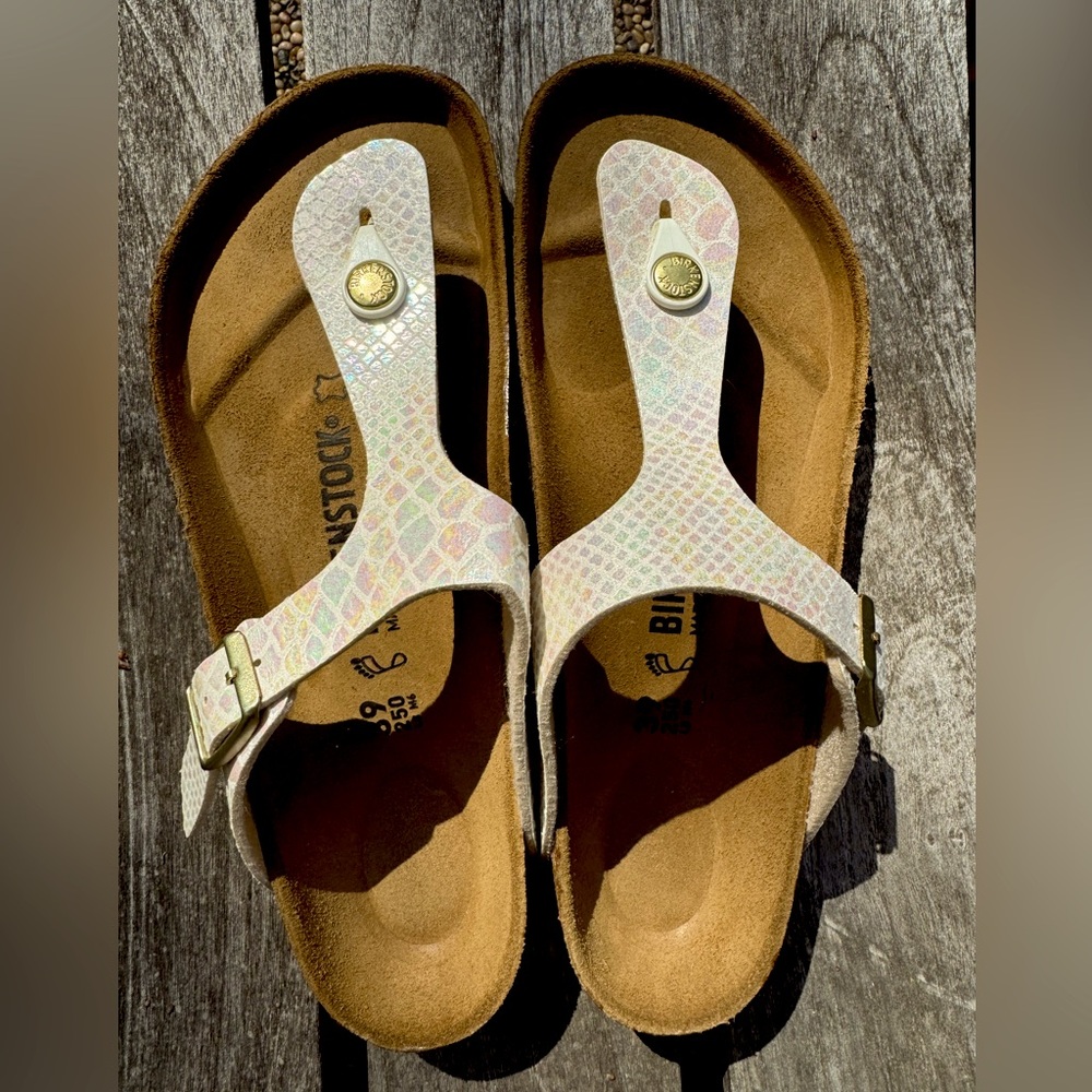 Birkenstock Birko Flor Gizeh - Shiny Snake Creme